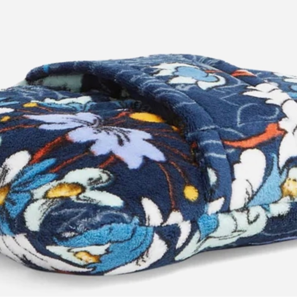 Vera Bradley Fleece Travel Blanket NWT